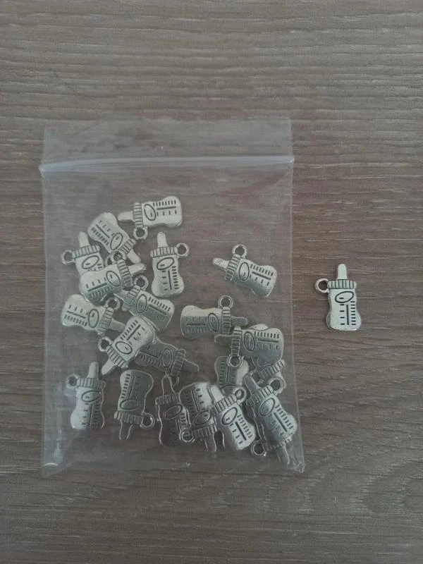 Lot De Pendentif "Biberon"